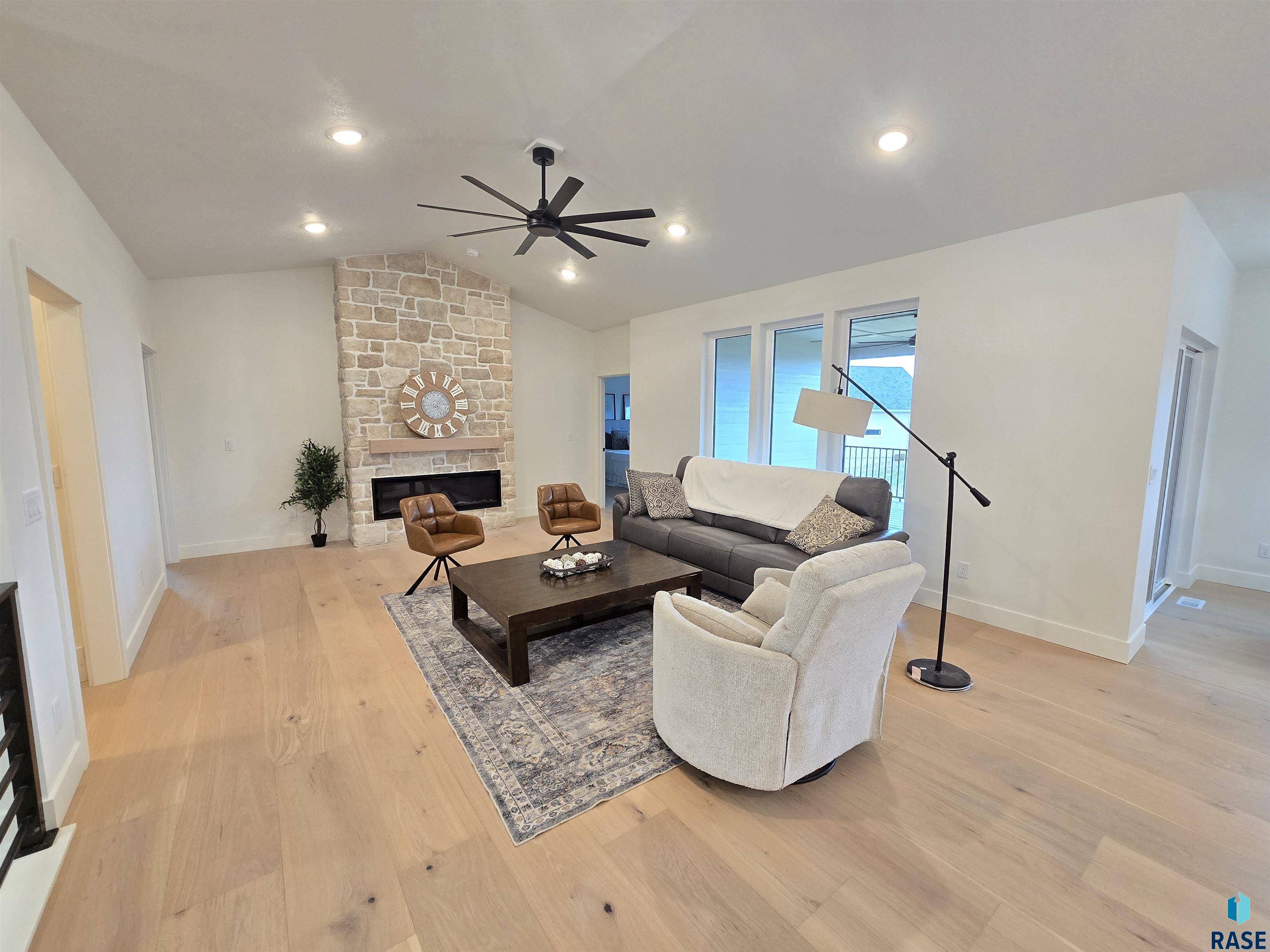 8412 E Spearfish Ct