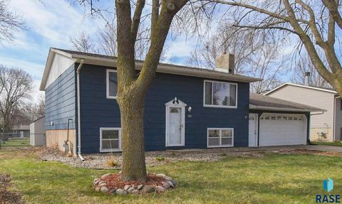 Photo of 6609 W 46th St, Sioux Falls, SD 57106 (MLS # 22602646)