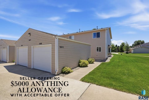 Photo of 1811 S Sertoma Ave 106 #106, Sioux Falls, SD 57106 (MLS # 22607824)