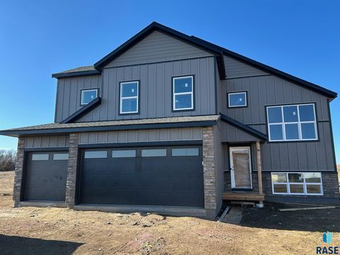 2112 E Bergen Cir Brandon SD 57005