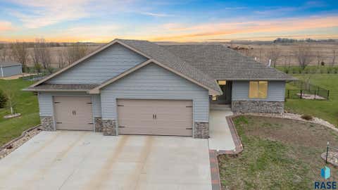 Homes For Sale - 26164 Reed Court<br/> Mccook County, Canistota, SD 57012
