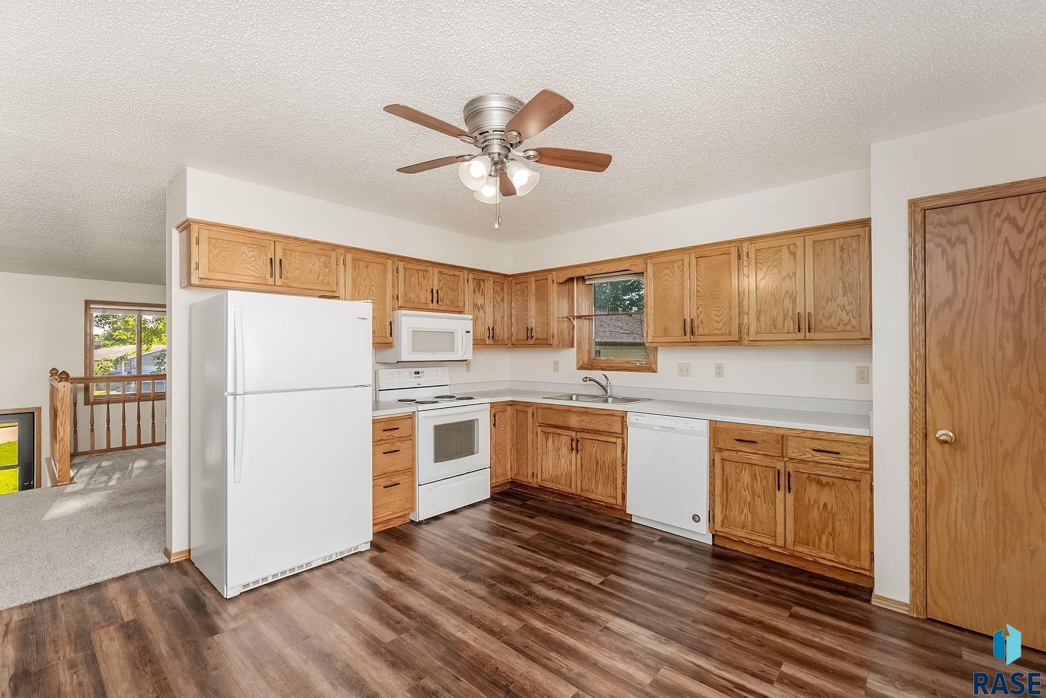 1505 E Cedar Cir