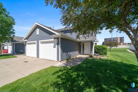 Condo For Sale - 5307 W Boxwood Place #64<br/> Sioux Falls, SD 57107