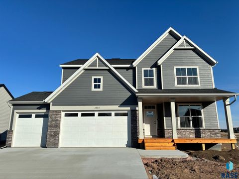 Photo of 2808 S Copper Creek Ave, Sioux Falls, SD 57110 (MLS # 22601771)