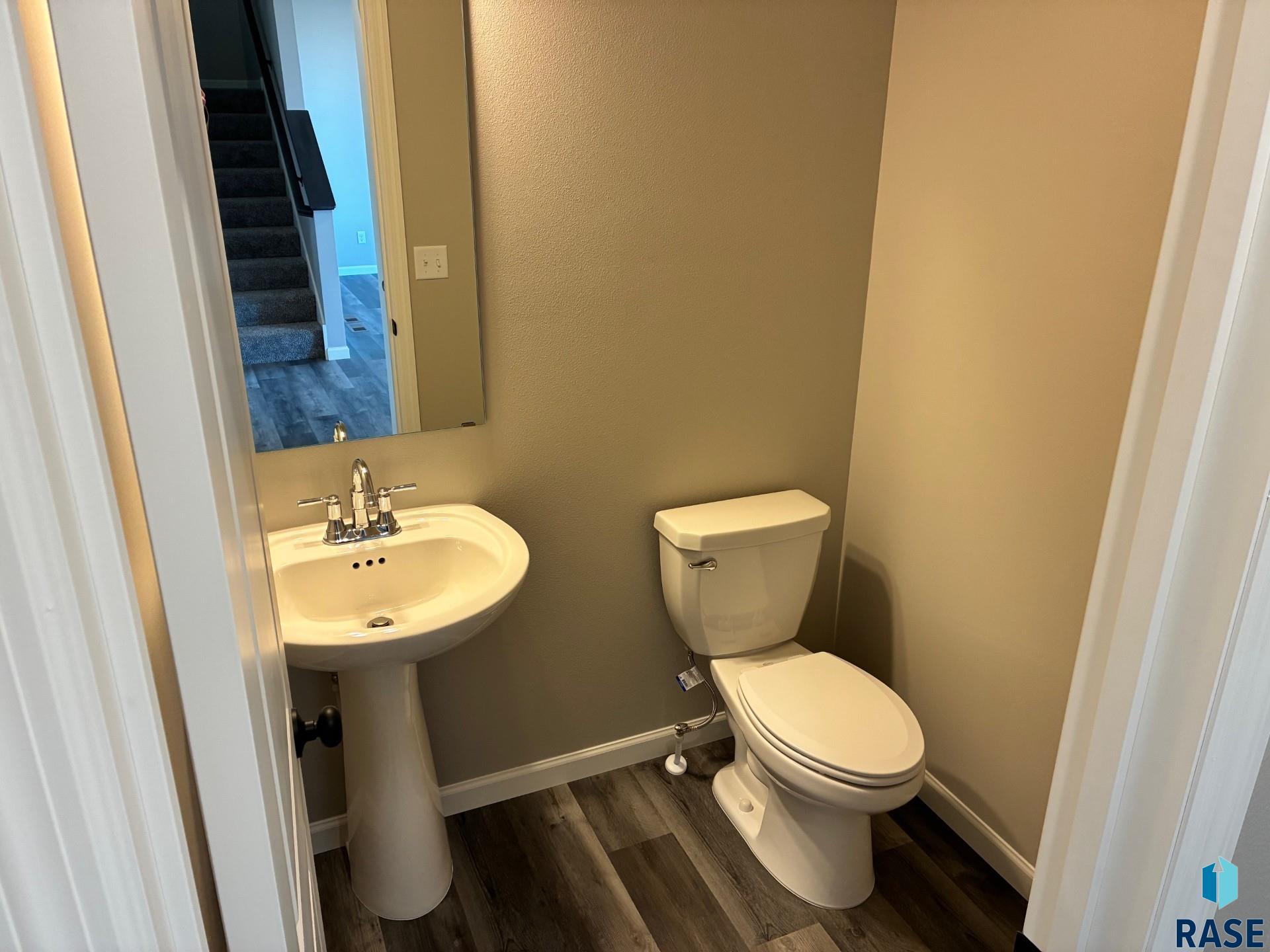 2808 S Copper Creek Ave