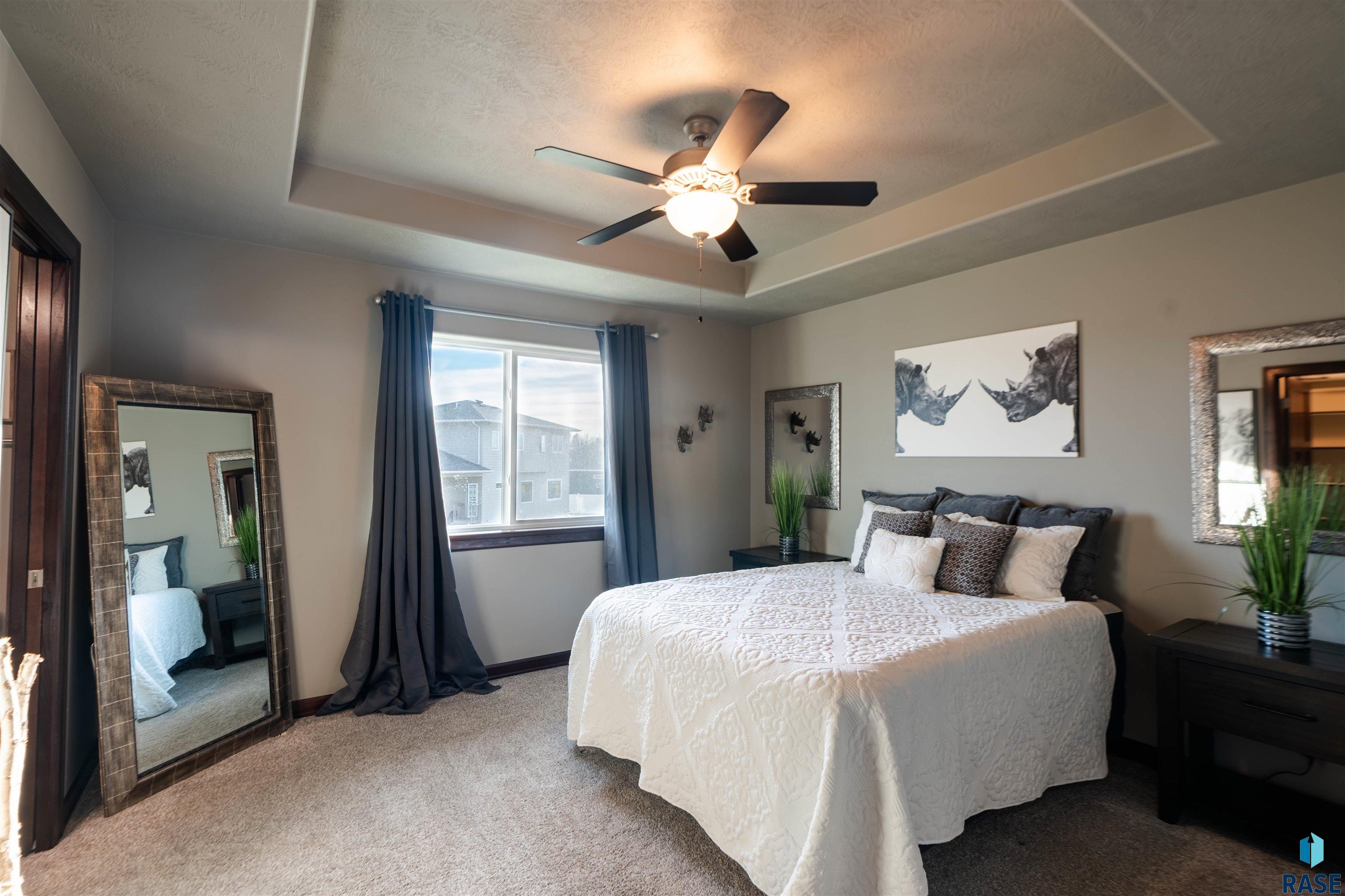 Sioux Falls, South Dakota 57108, United States, 4 Bedrooms Bedrooms, ,3 BathroomsBathrooms,Residential,Pending,245627