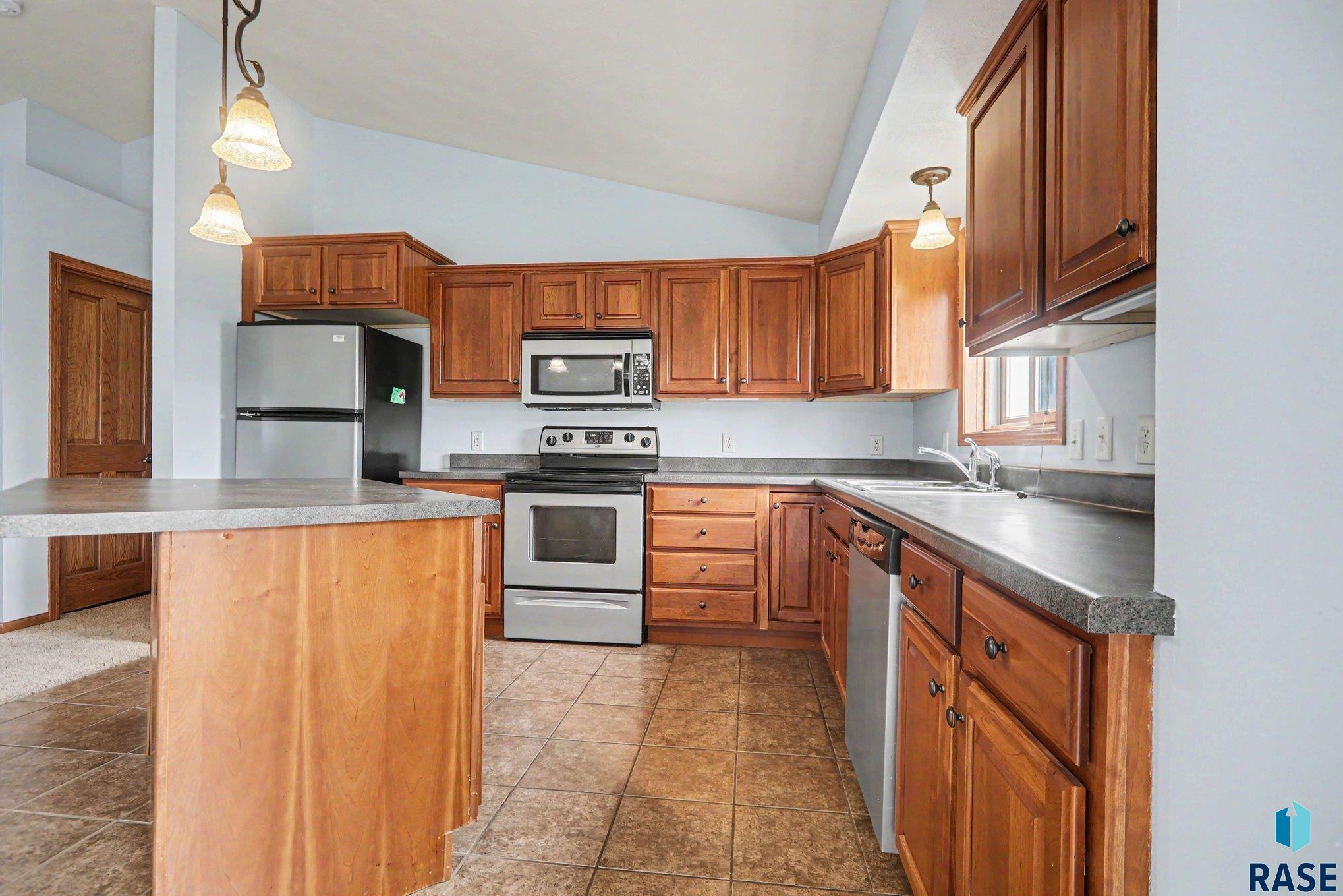 8611 W Grinn Pl