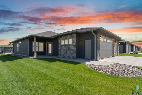 Photo of 8912 W Dalton St, Sioux Falls, SD 57106 (MLS # 22603769)