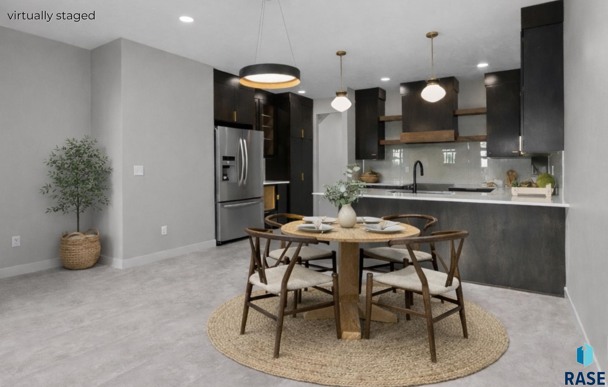 100 N Bryggen Pl
