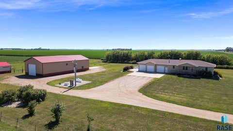Homes For Sale - 44453 262nd Street<br/> Canistota, SD 57012
