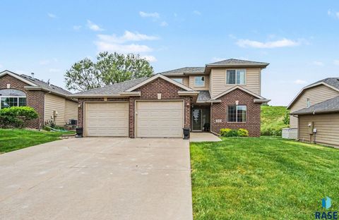 Photo of 5016 S Winston Ln, Sioux Falls, SD 57108 (MLS # 22603582)