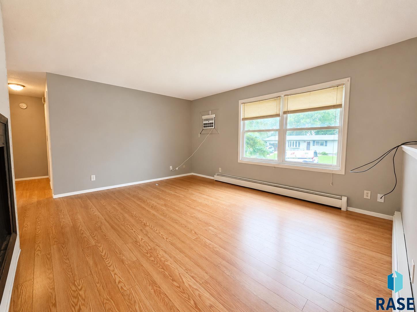 2905 E Klondike Trl