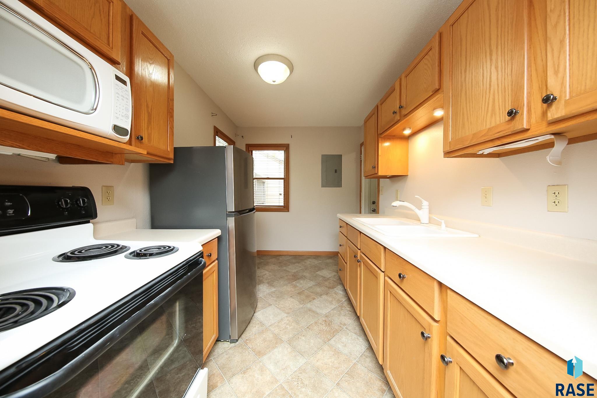 Sioux Falls, South Dakota 57105, United States, 2 Bedrooms Bedrooms, ,1 BathroomBathrooms,Residential,Active,228516