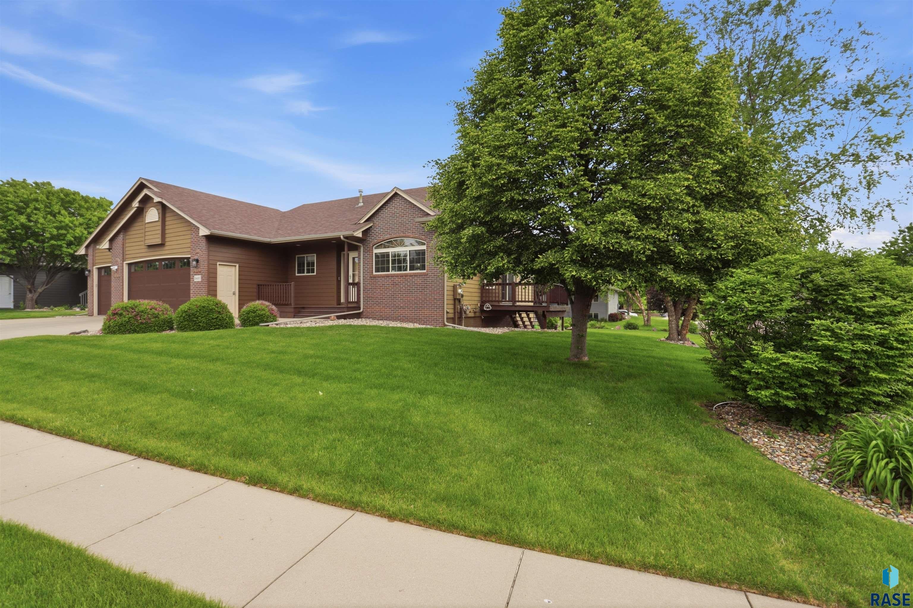 3420 S Fernwood Ave