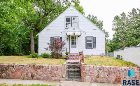 Homes For Sale - 608 S Conklin Avenue<br/> Minnehaha County, Sioux Falls, SD 57103