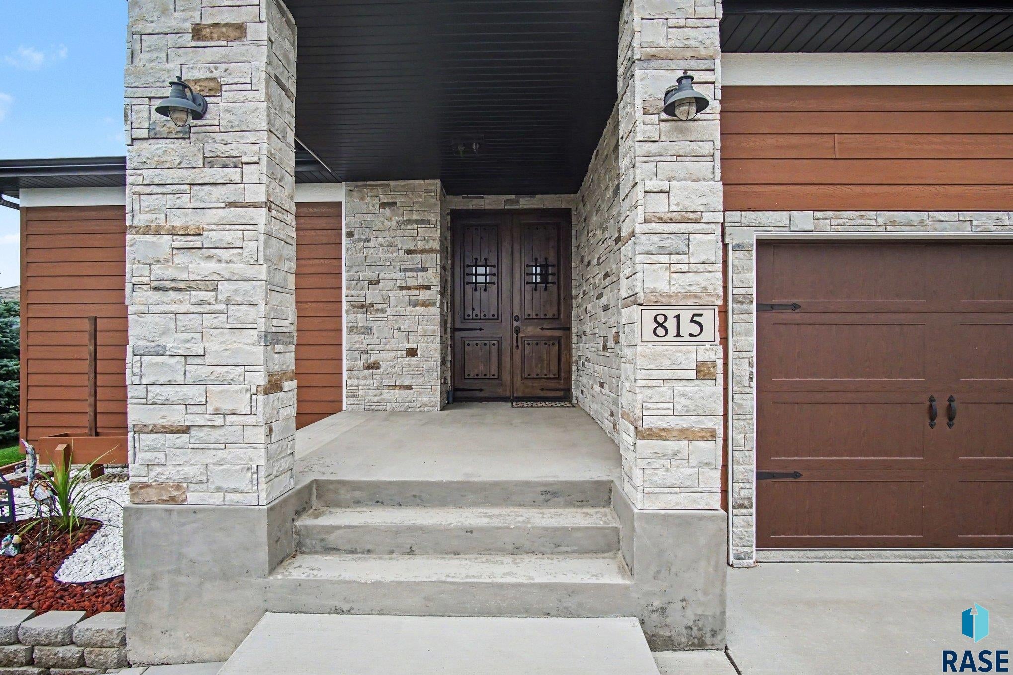 815 Heatherwood Ave - Photo 3