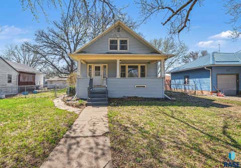 Homes For Sale - 307 North Street<br/> Turner County, Viborg, SD 57070