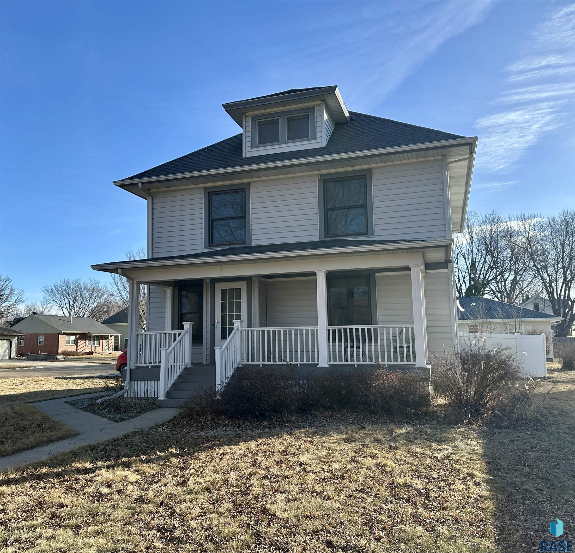 Photo 1 of 24 — 420 N Freeman Ave, Luverne, MN 56156