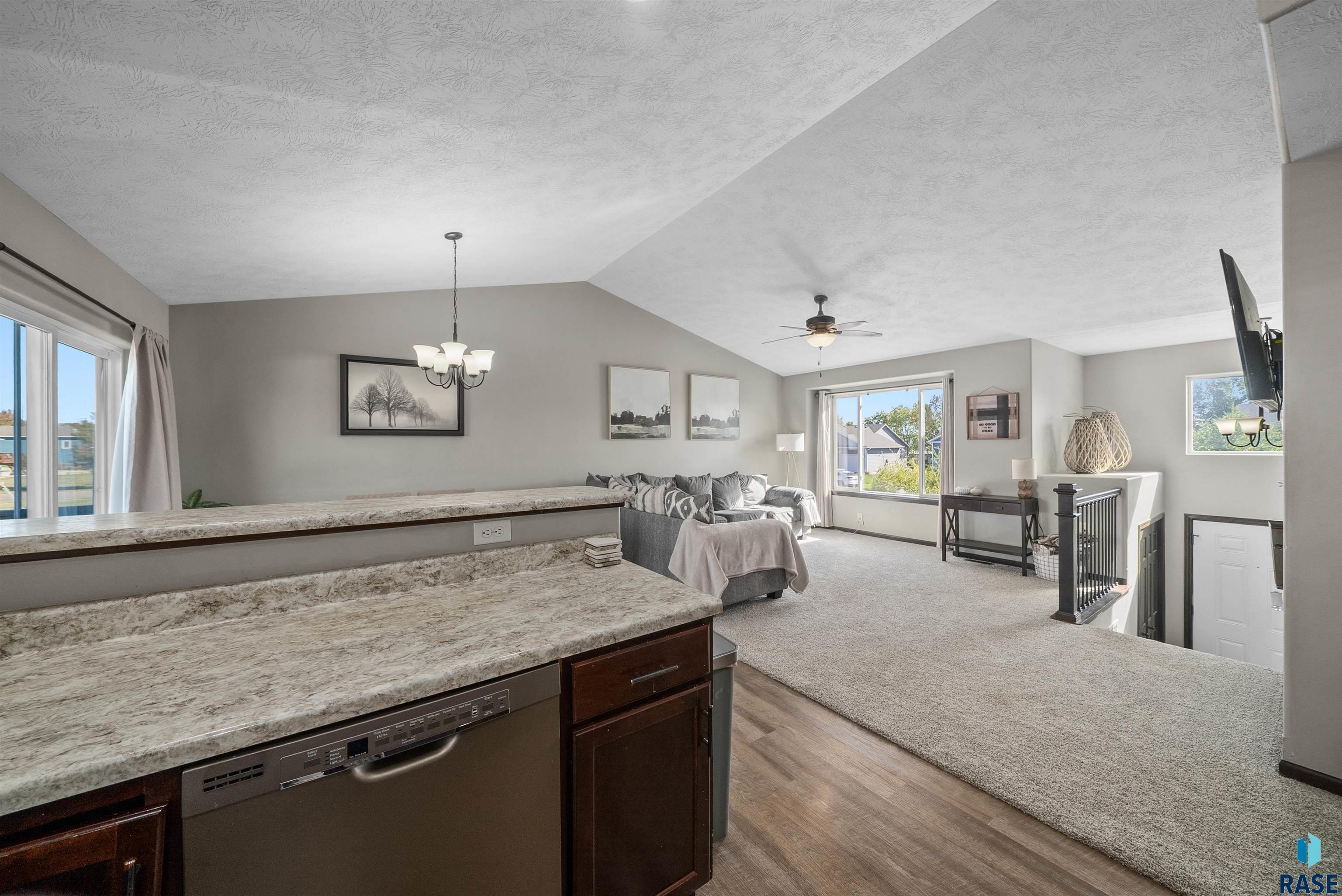 Harrisburg, South Dakota 57032, United States, 4 Bedrooms Bedrooms, ,2 BathroomsBathrooms,Residential,Active,228074