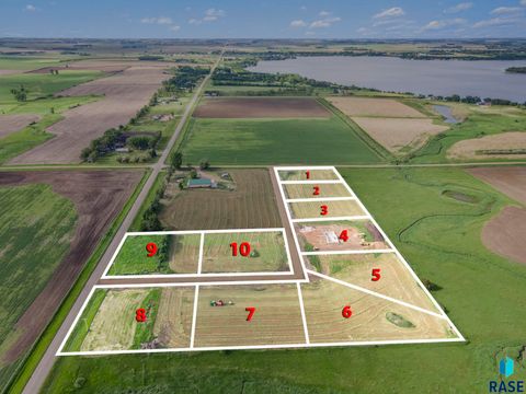 Vacant Land For Sale - 2122 Harvest Creek Lane<br/> Madison, SD 57042