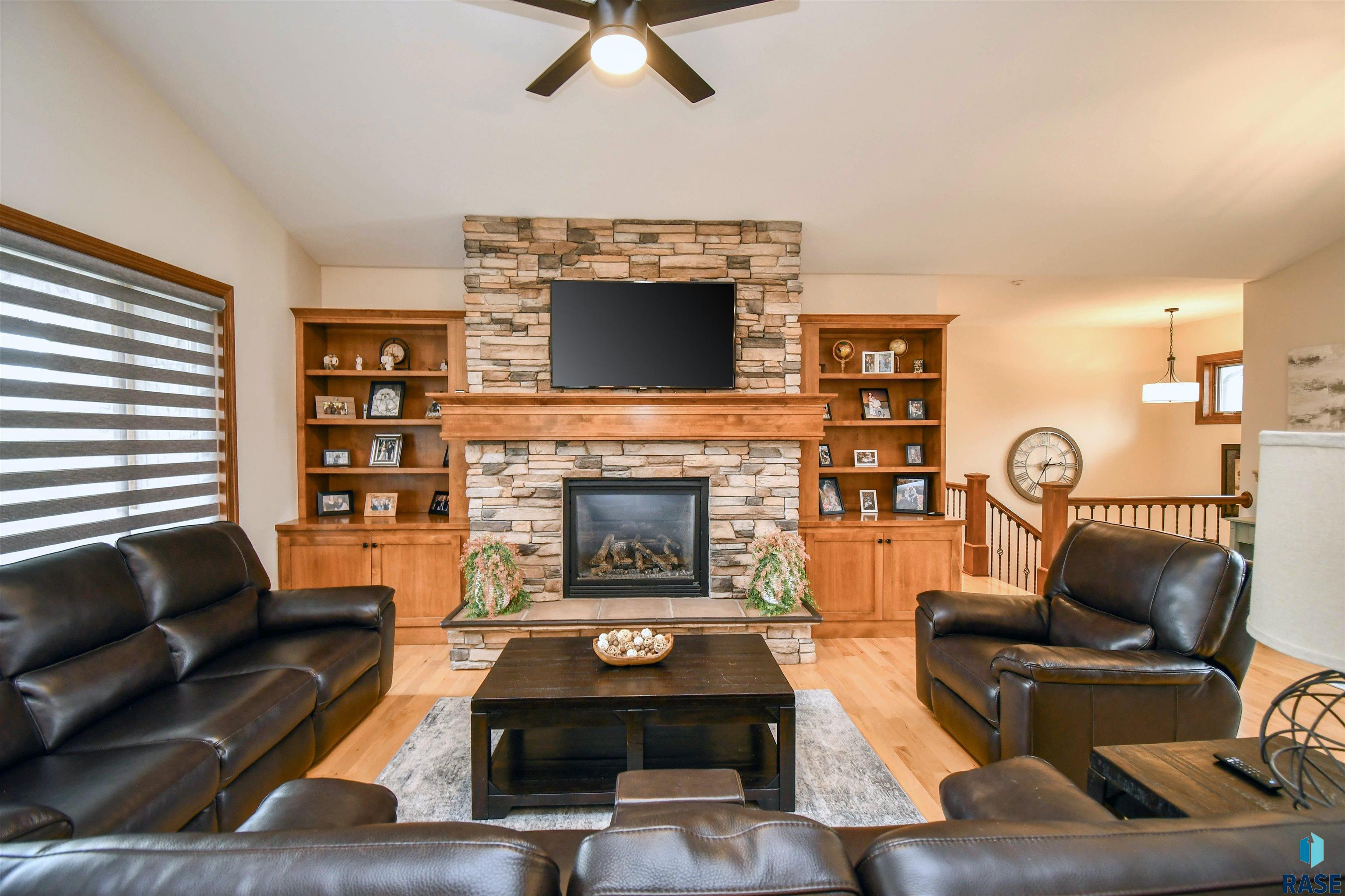 8117 S Grass Creek Dr