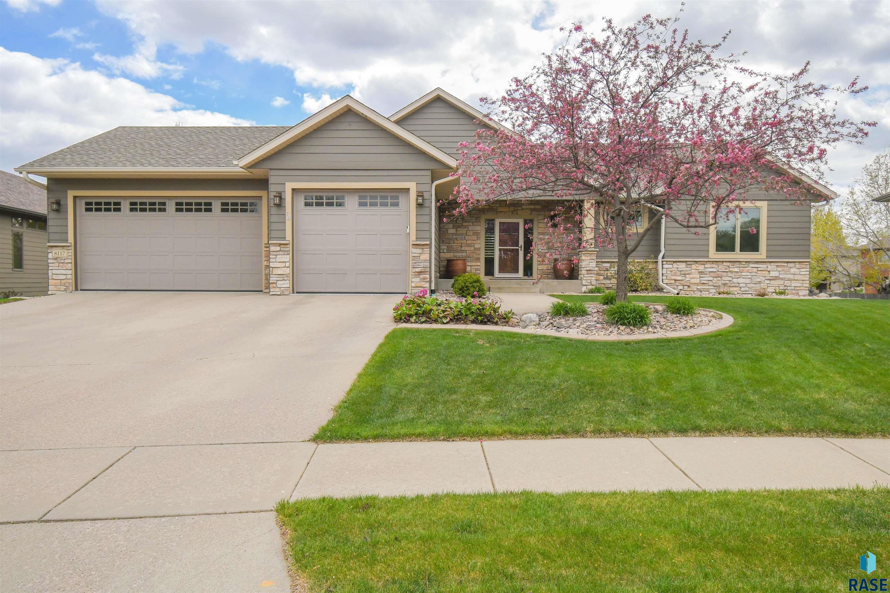 8117 S Grass Creek Dr
