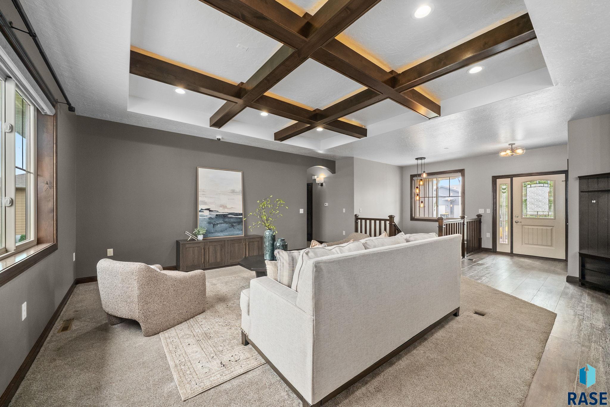 Sioux Falls, South Dakota 57108, United States, 5 Bedrooms Bedrooms, ,3 BathroomsBathrooms,Residential,Active,229236