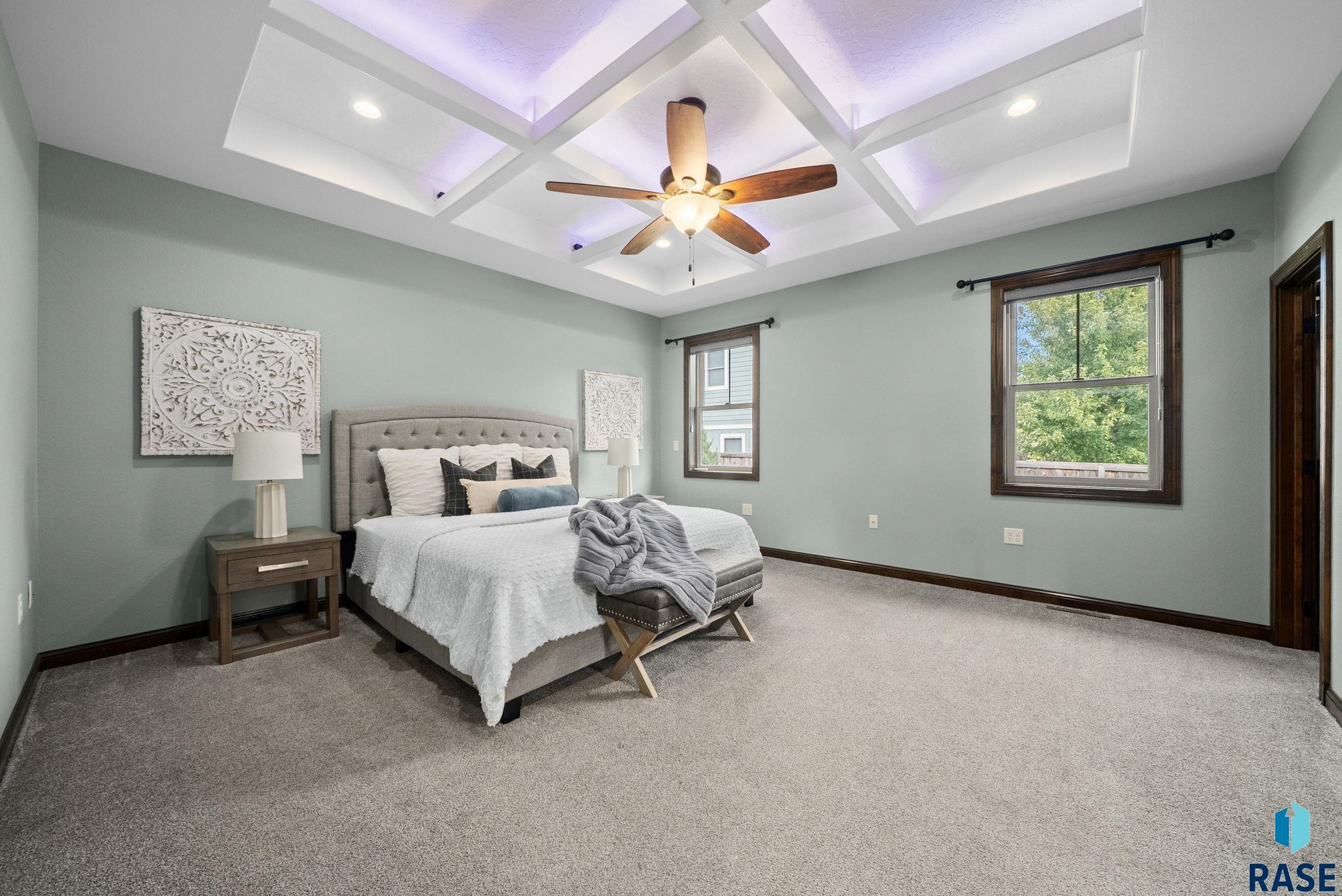 Sioux Falls, South Dakota 57108, United States, 5 Bedrooms Bedrooms, ,3 BathroomsBathrooms,Residential,Active,229236