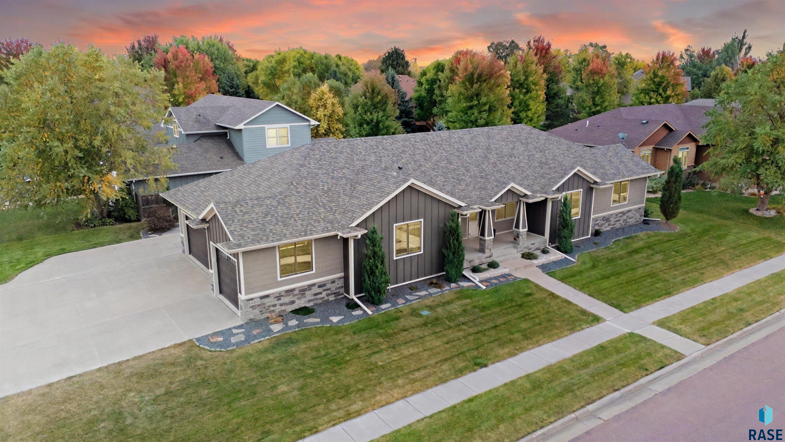 Sioux Falls, South Dakota 57108, United States, 5 Bedrooms Bedrooms, ,3 BathroomsBathrooms,Residential,Active,229236