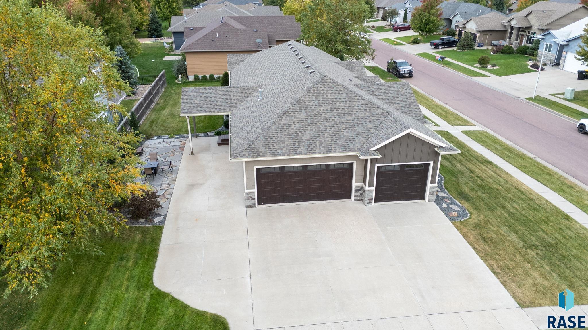 Sioux Falls, South Dakota 57108, United States, 5 Bedrooms Bedrooms, ,3 BathroomsBathrooms,Residential,Active,229236