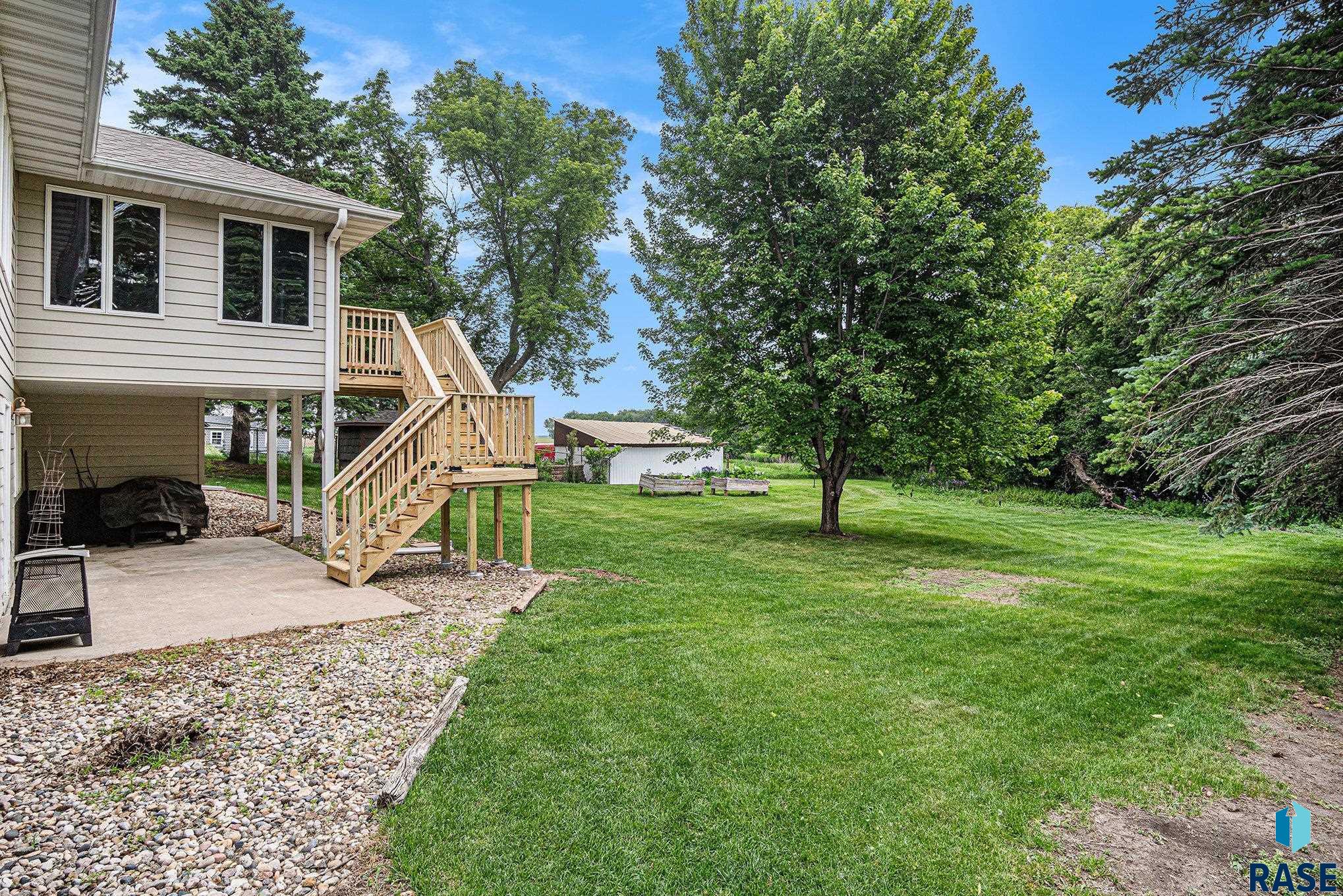 1024 N Josephine Ave