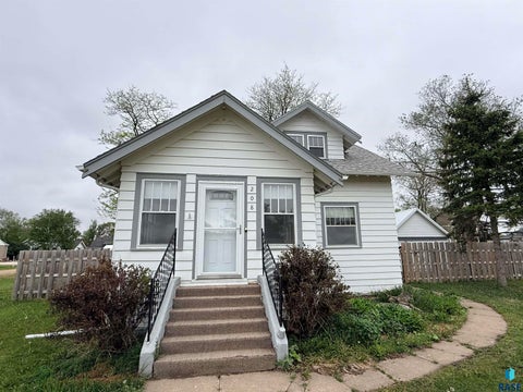 Homes For Sale - 208 W Turk Street<br/> Oldham, SD 57051