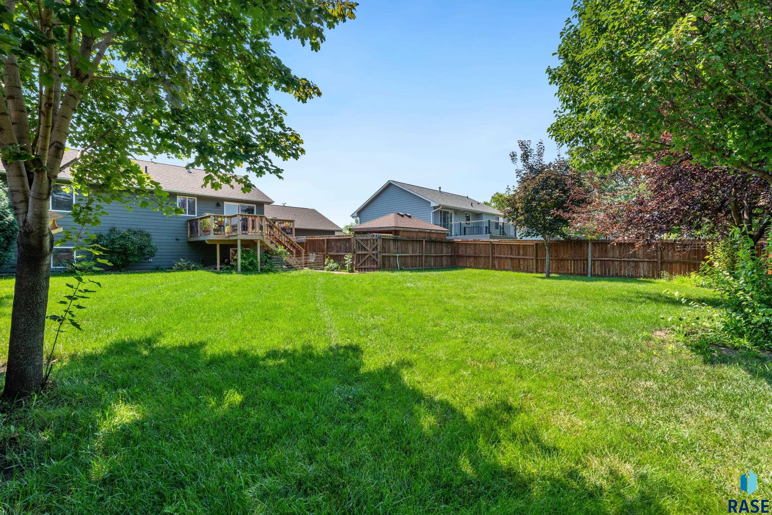 Sioux Falls, South Dakota 57106, United States, 3 Bedrooms Bedrooms, ,2 BathroomsBathrooms,Residential,Active,182847