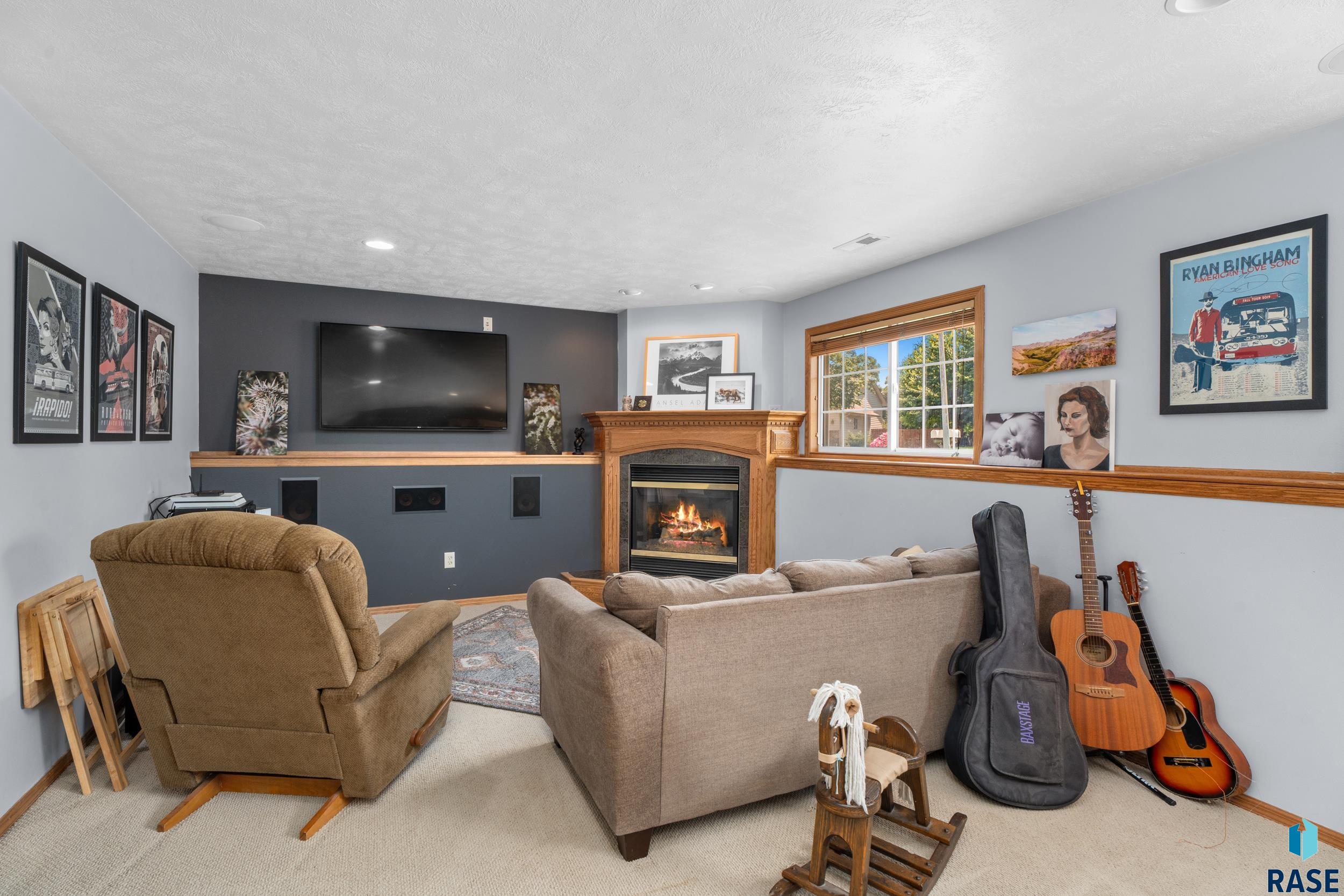 Sioux Falls, South Dakota 57106, United States, 3 Bedrooms Bedrooms, ,2 BathroomsBathrooms,Residential,Active,182847