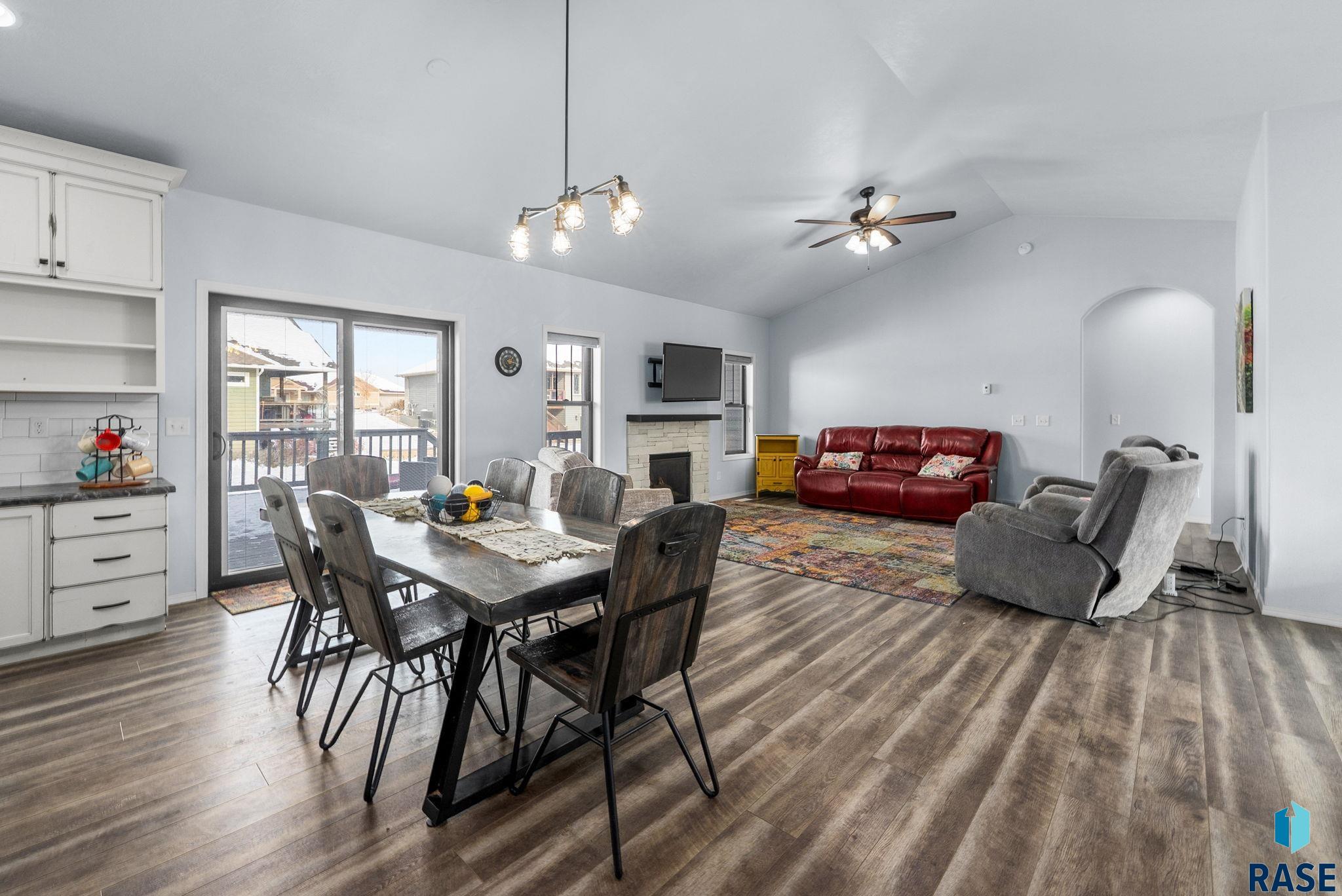 3008 W Brandywine St