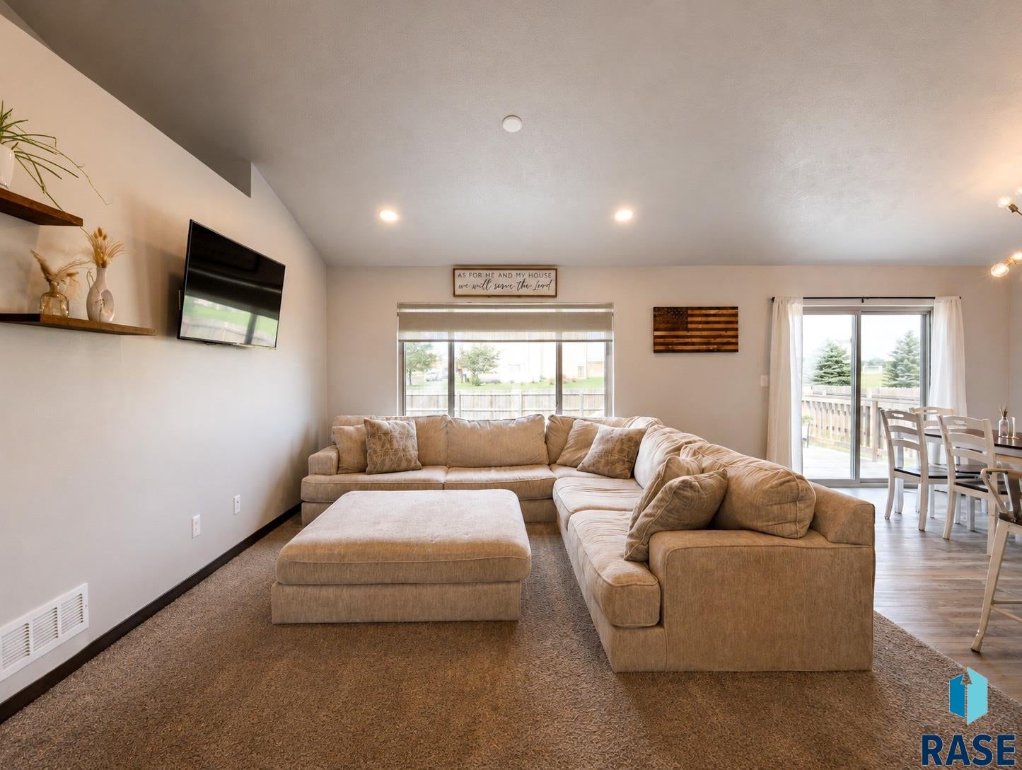 237 Plainside Ave