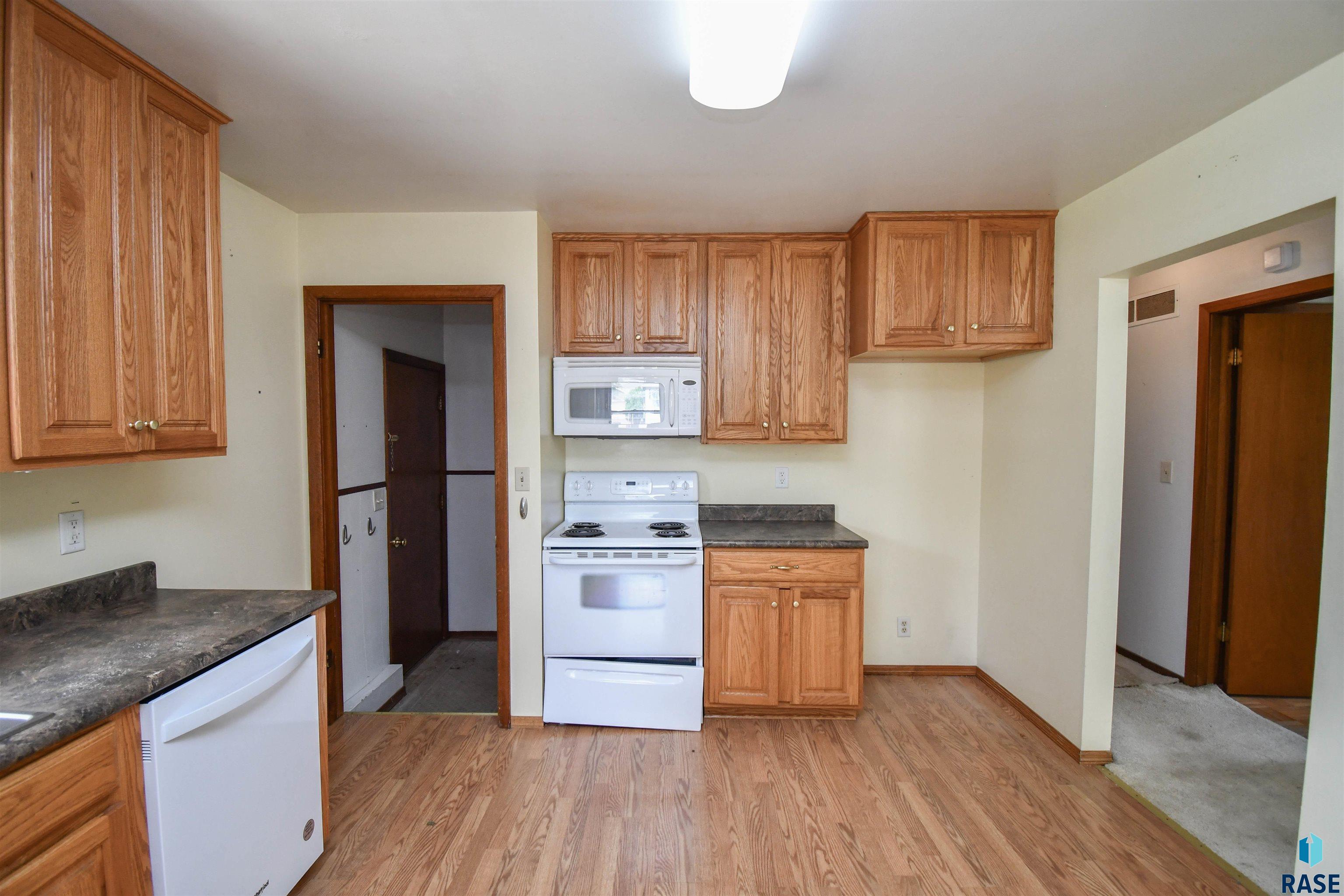 105 W 42nd St