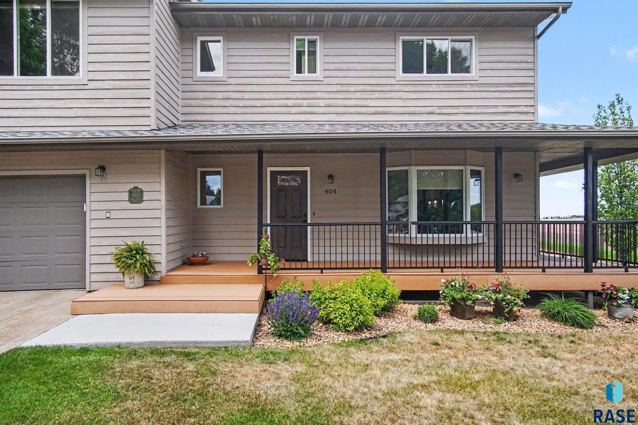 404 Cedar Ct - Photo 3