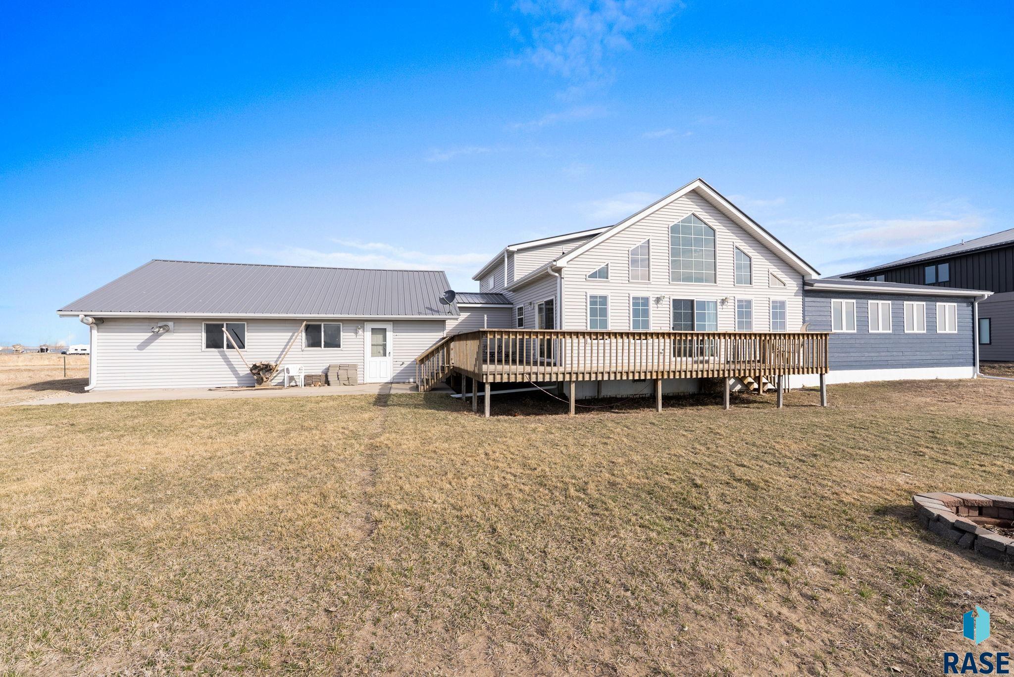2041 Twin Lakes Rd