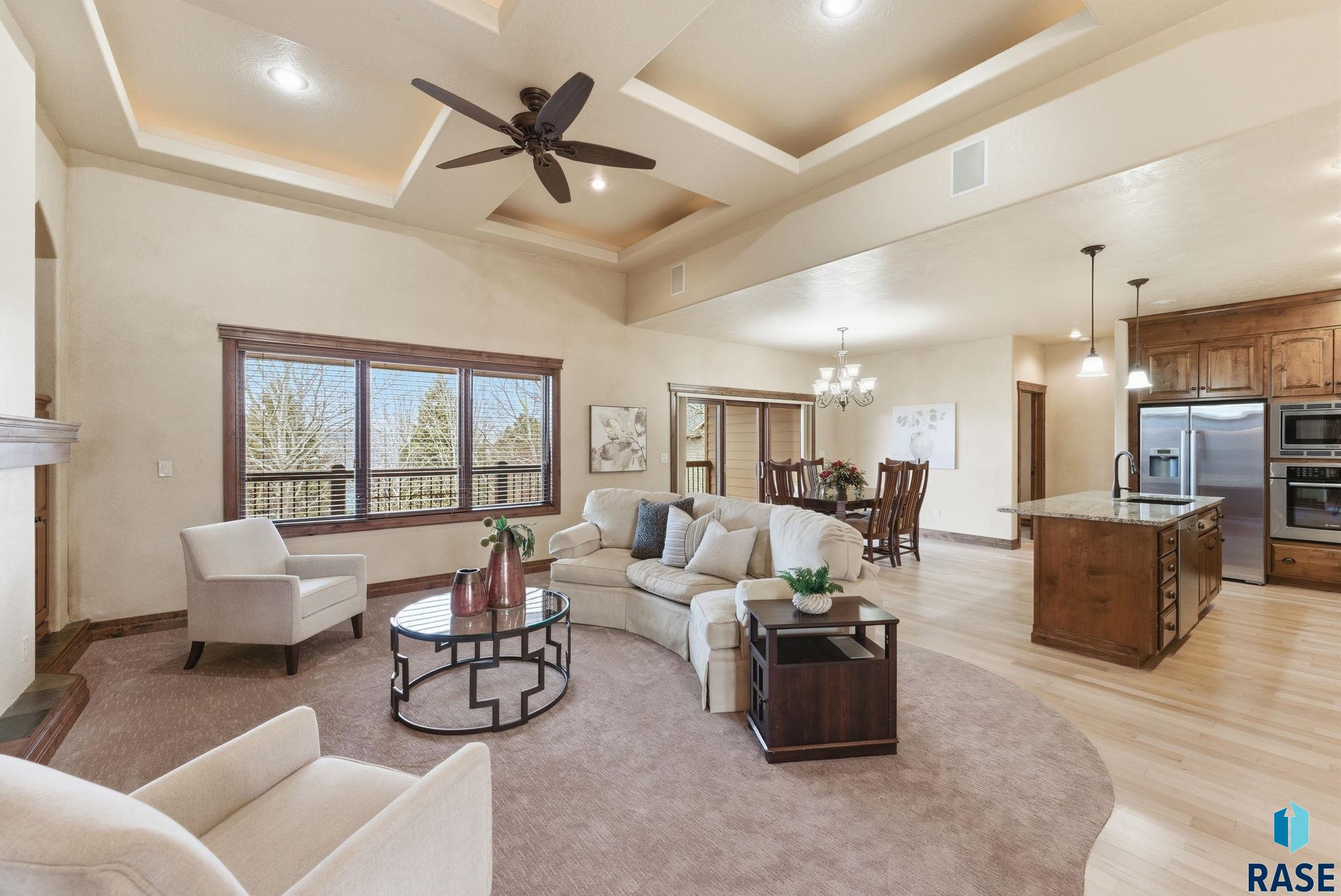 1325 W Wicklow Ct