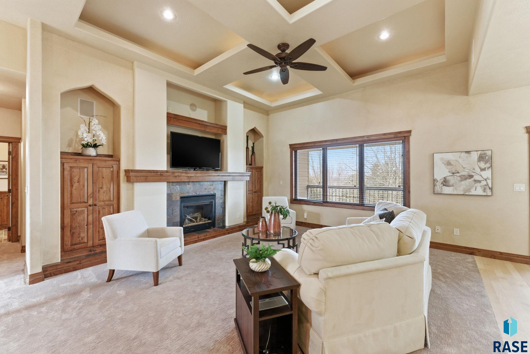 1325 W Wicklow Ct