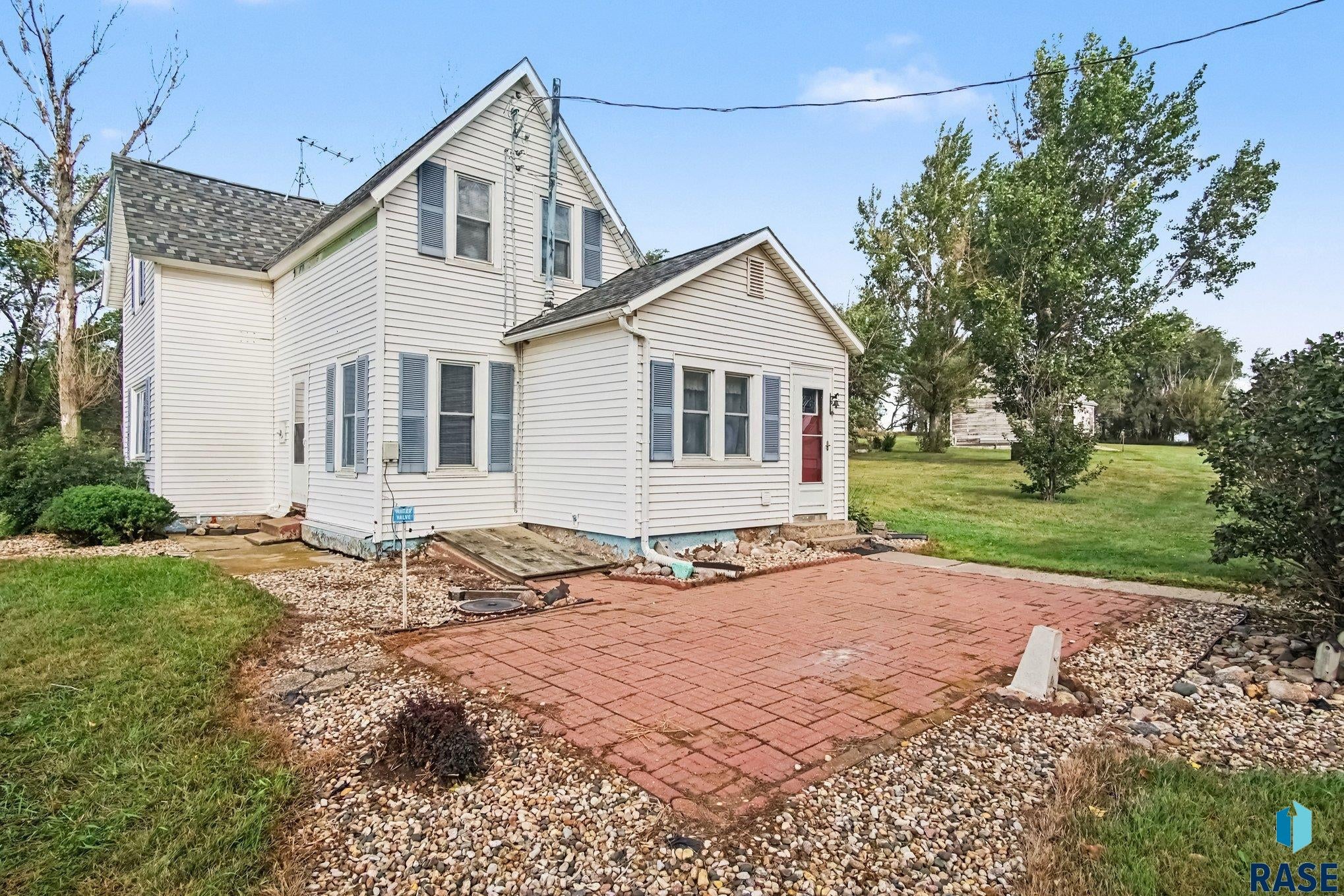 45018 233 St - Photo 2