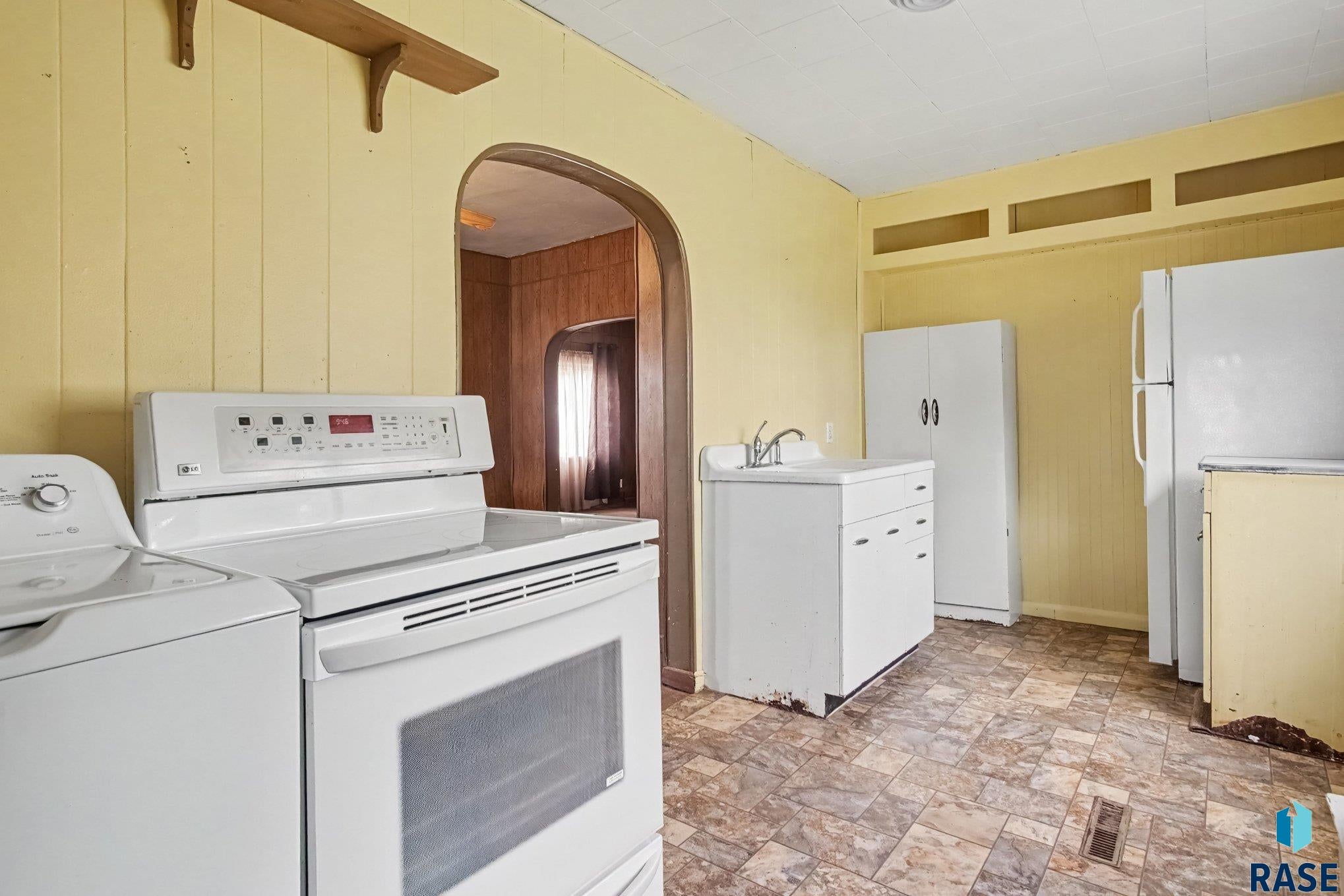 45018 233 St - Photo 4