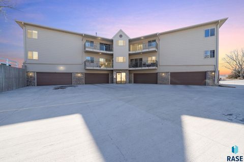 Condo For Sale - 1635 S Cleveland Avenue #306<br/> Sioux Falls, SD 57103