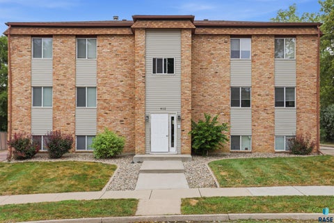 Photo of 412 S Thompson Ave, Sioux Falls, SD 57103 (MLS # 22607794)