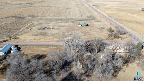 Vacant Land For Sale - 25199 431st Avenue<br/> Mccook County, Spencer, SD 57374