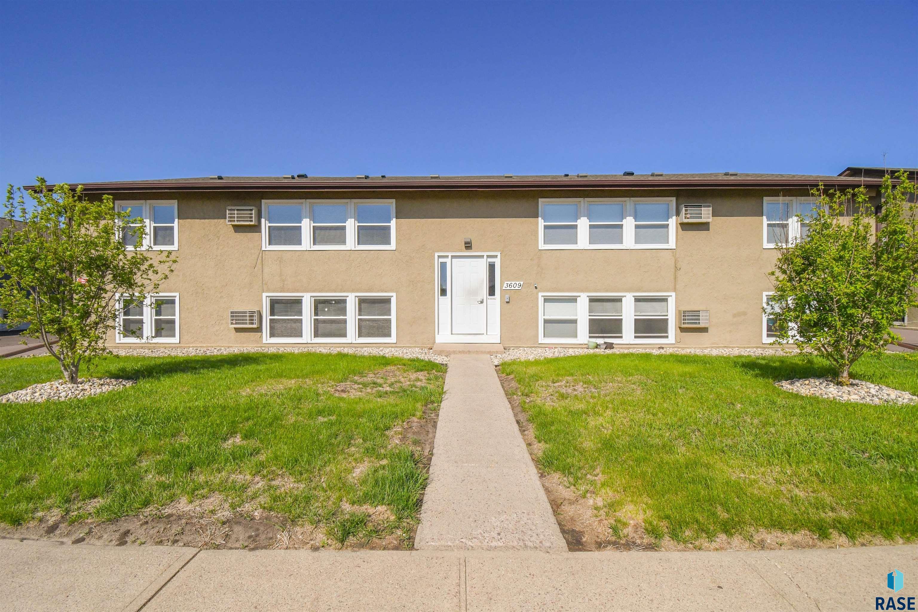 3501 -3609 S West Ave