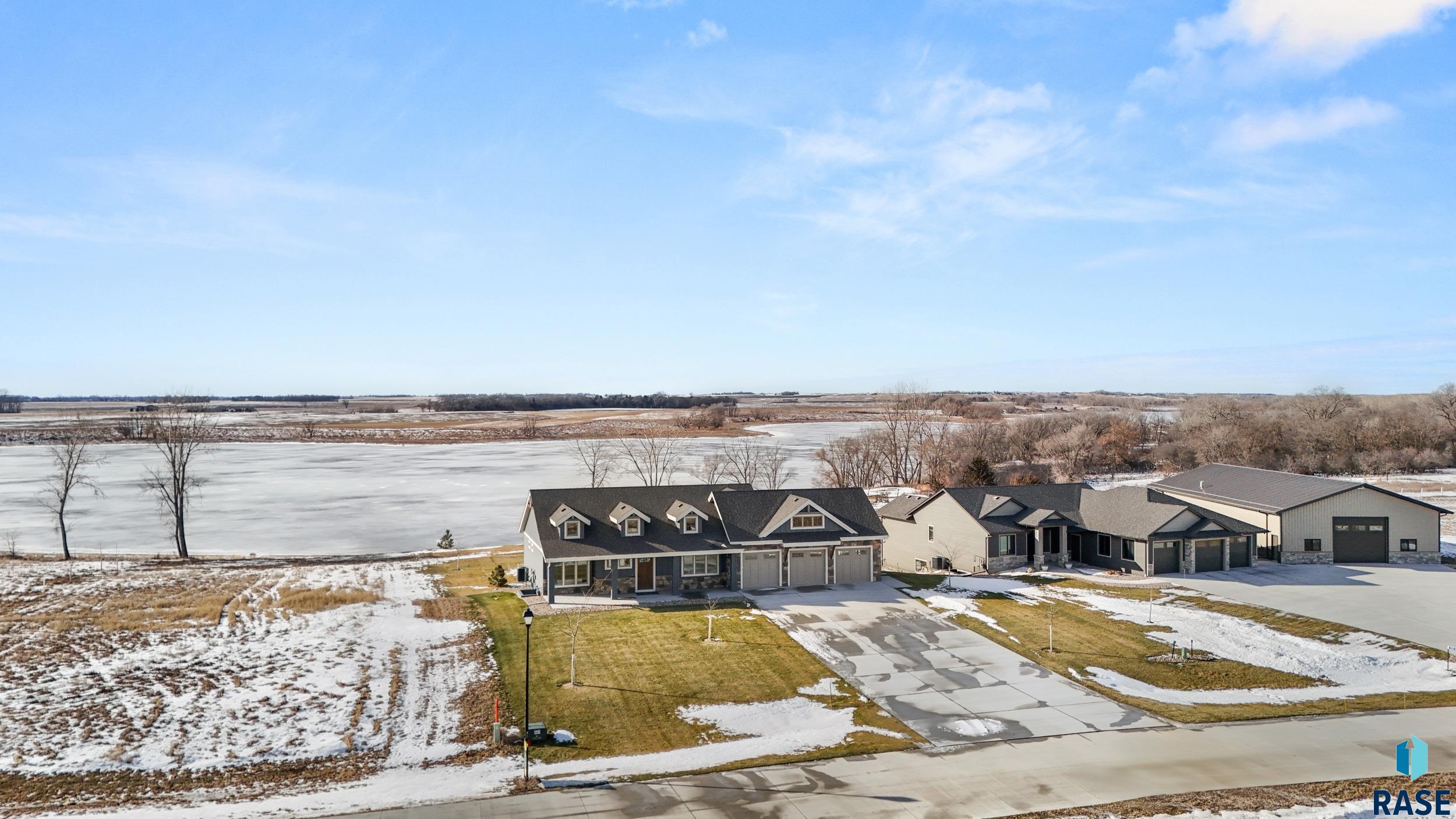 243 Sandpiper Ln