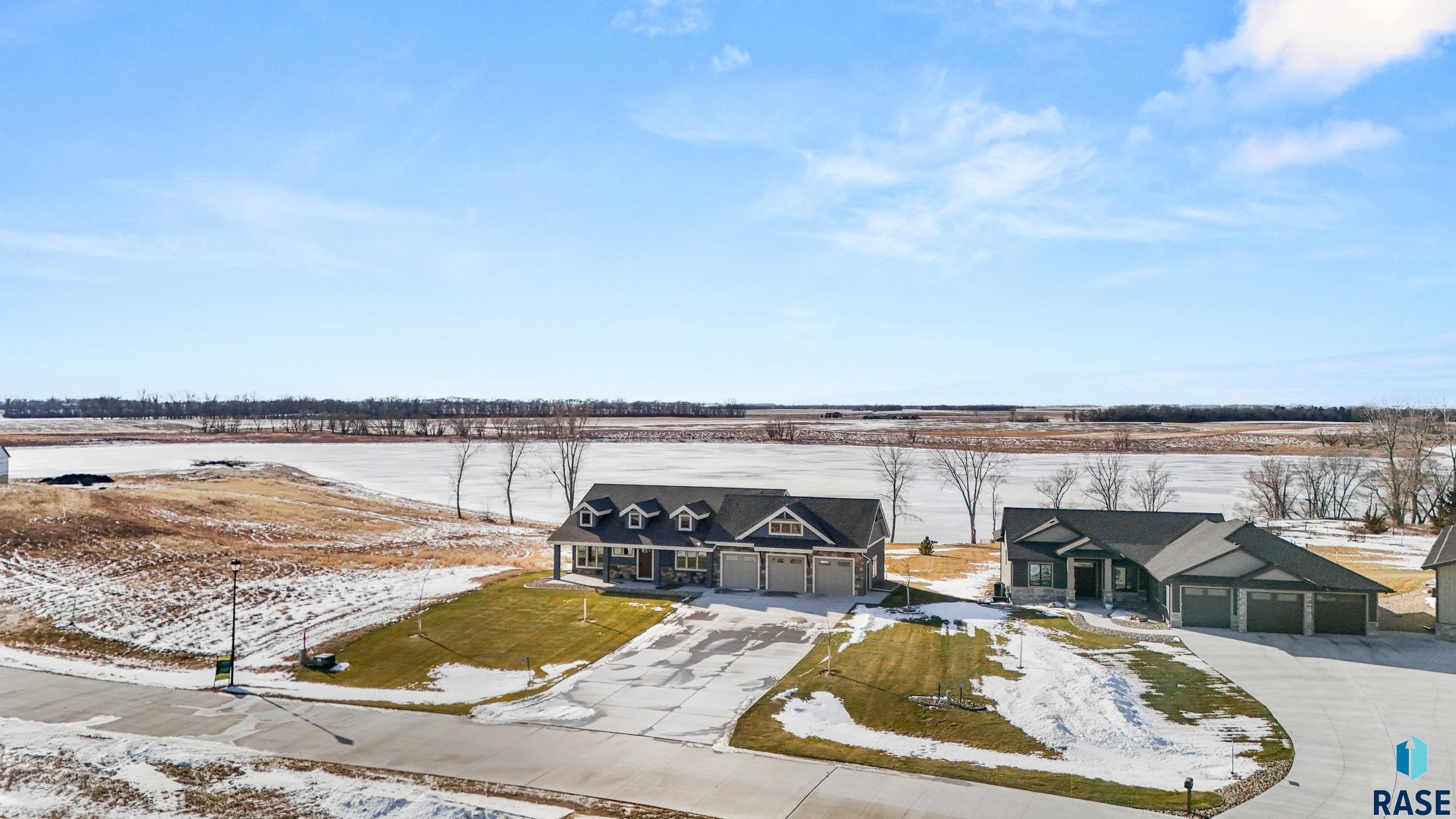 243 Sandpiper Ln