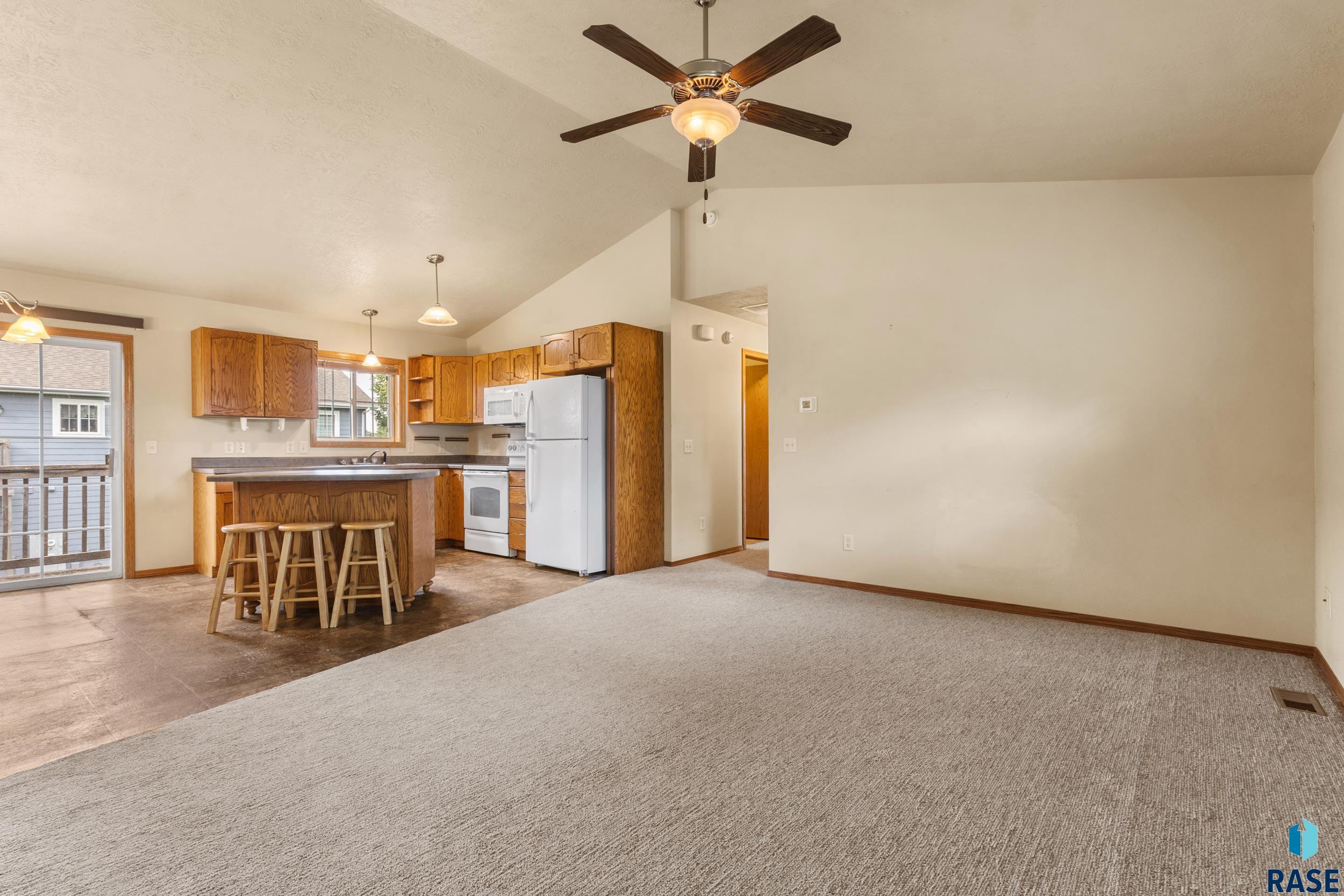 1318 N Fir Pl